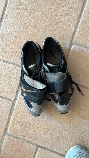 Nike fietsschoenen maat 42 beschikbaar voor biedingen