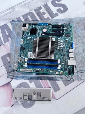 Dissipateur SuperMicro X10SLM-F Xeon E3-1241v3 I/O Shield, Enlèvement ou Envoi