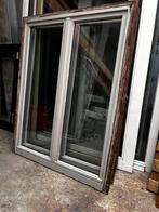2 opendraaiende ramen dubbel glas, Ophalen, Zo goed als nieuw, Hout