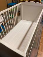 Babybedje, Kinderen en Baby's, Kinderkamer | Bedden, Ophalen, Gebruikt, Matras