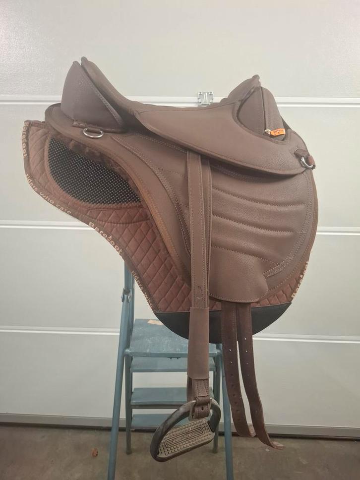 Selle sans arbre Barefoot Cheyenne Drytex avec coussin, en p, Animaux & Accessoires, Chevaux & Poneys | Selles, Comme neuf, Récréation