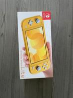 Nintendo Switch Lite jaune + carte micro SD 128 Go, Consoles de jeu & Jeux vidéo, Consoles de jeu | Nintendo Switch Lite, Comme neuf