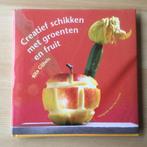 Boek Creatief schikken met groenten en fruit, Boeken, Ophalen of Verzenden, Zo goed als nieuw, Rita Gijbels, Bloemschikken, Groendecoratie
