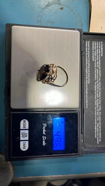 Gouden ring 375  beschikbaar voor biedingen