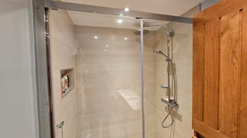 A vendre porte de douche coulissante+-140cm+ mitigeur beschikbaar voor biedingen