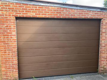 Garagepoort beschikbaar voor biedingen