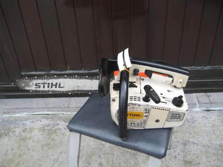 Oldtimers Stihl 020 AV super en Solo 620 AV Kettingzaag, Doe-het-zelf en Bouw, Gereedschap | Zaagmachines, Kettingzaag, Ophalen of Verzenden