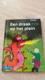 Jozua Douglas - Een draak op het plein, Ophalen of Verzenden, Zo goed als nieuw, Jozua Douglas