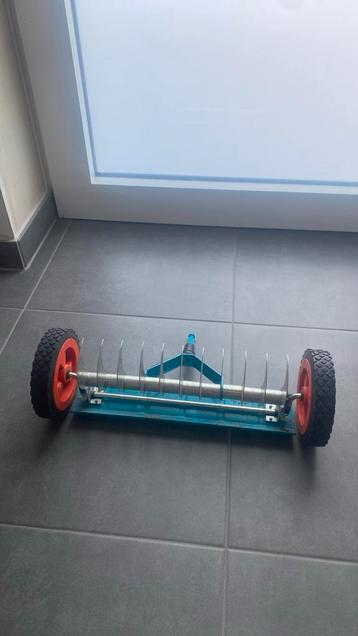 Verticuteertool gardena met stok als nieuw beschikbaar voor biedingen