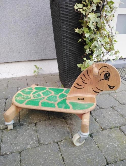 Trotteur tortue en bois, Enfants & Bébés, Jouets | Jouets en bois, Utilisé, Jouet à Rouler ou à Bascule, Enlèvement