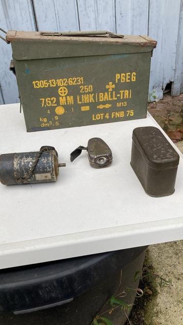 Kist en allerlei beschikbaar voor biedingen