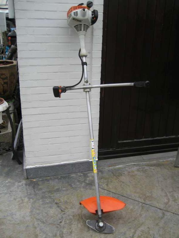 Stihl bosmaaier met mes, Tuin en Terras, Bosmaaiers, Ophalen of Verzenden