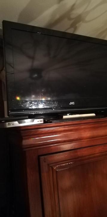 JVC tv met HP Altec klinkt geweldig!!, Ophalen of Verzenden, Zo goed als nieuw
