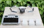 DJI Mini 4 Pro (Fly More Combo) + Smart Controller, Enlèvement, Comme neuf, Drone avec caméra