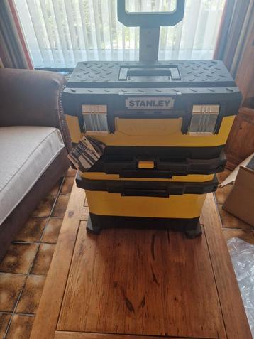 Servante Rolling Stanley  110eur beschikbaar voor biedingen