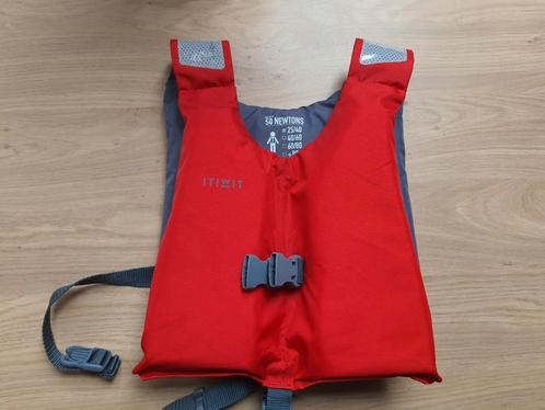 Zwemvest itiwit 25 tot 40kg 50 newton (Nieuwstaat), Watersport en Boten, Watersportkleding, Zo goed als nieuw, Reddingsvest of Zwemvest