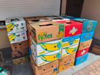 50 bananendozen vol met rommelmarktspullen, Ophalen, Zo goed als nieuw