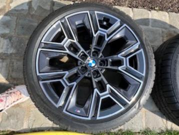 Winterbanden en velgen 20 inch origineel BMW i5 beschikbaar voor biedingen