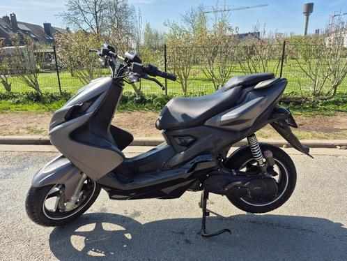 Nitro, Fietsen en Brommers, Scooters | Yamaha, Zo goed als nieuw, Aerox, Klasse A (25 km/u), Benzine, Ophalen