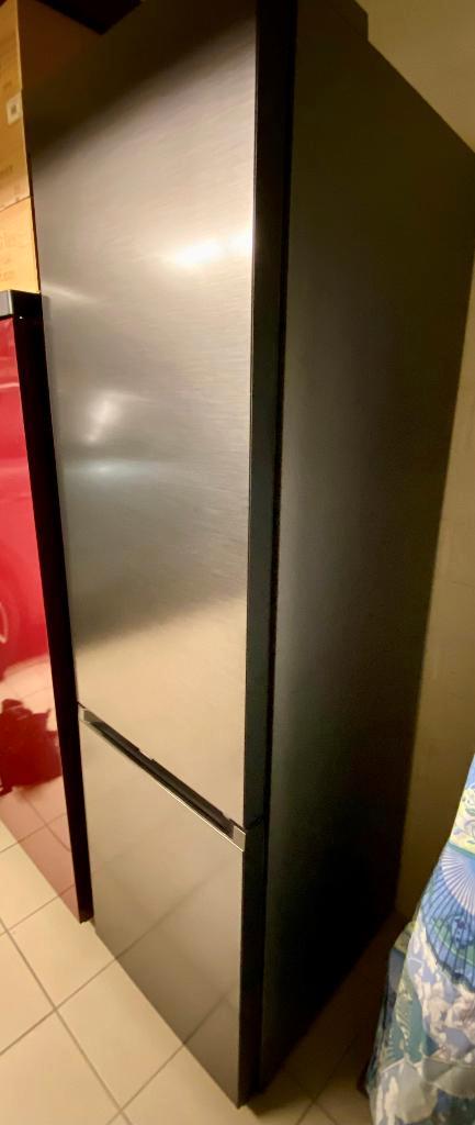 Samsung RB38C7B6AB1/EF donkergrijs, Elektronische apparatuur, Koelkasten en IJskasten, Zo goed als nieuw, Met aparte vriezer, 200 liter of meer