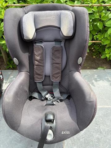 2 autostoelen groep 1 axiss beschikbaar voor biedingen