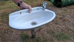 Witte stenen lavabo met kraan en toebehoren, Doe-het-zelf en Bouw, Sanitair, Ophalen, Zo goed als nieuw, Kraan