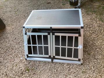 ALUMINIUM TRANSPORTKOOI VOOR HONDEN EN KATTEN beschikbaar voor biedingen