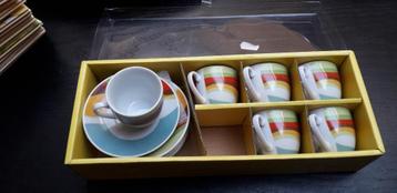 2 sets espressokopjes (er kan er slechts 1 worden gekocht) beschikbaar voor biedingen