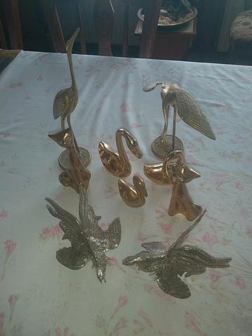 messing beeldjes en metalen hanen  beschikbaar voor biedingen