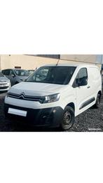 Berlingo 2022 1.2i, Autos, Cruise Control, Euro 5, Achat, 4 portes