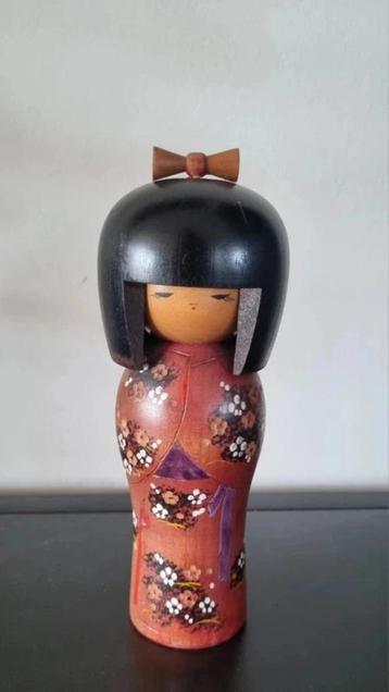 Prachtige Kokeshi van Sadao Kishi (1932-1998) beschikbaar voor biedingen