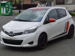 Toyota Yaris 1.33i VVT-i Comfort Speciale Serie Le Mans 2012, 99 ch, 5 places, Berline, Tissu