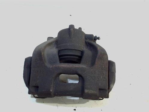 REMKLAUW LINKS VOOR Opel Signum (F48) (01-2003/12-2008), Auto-onderdelen, Remmen en Aandrijving, Opel, Gebruikt