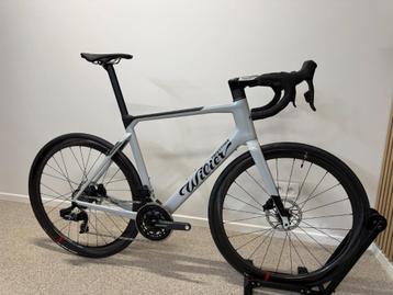 Wilier Filante Hybrid Black Friday Deal beschikbaar voor biedingen