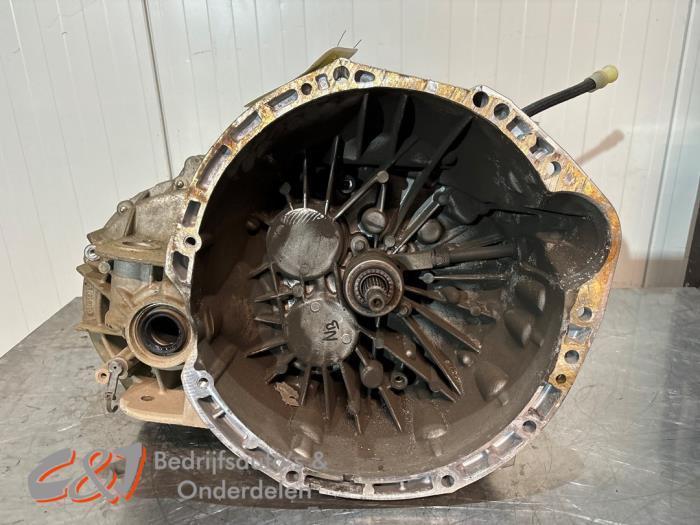Versnellingsbak van een Renault Trafic, Auto-onderdelen, Transmissie en Toebehoren, Renault, Gebruikt, 3 maanden garantie, Ophalen of Verzenden
