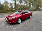 Focus 1600 Essence 2013 beaucoup d’options 159000km, Auto's, Ford, Focus, Stof, Zwart, 4 cilinders