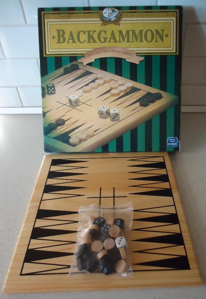 "BACKGAMMON" Volledig in Hout van King in Nieuwe staat., Hobby & Loisirs créatifs, Jeux de société | Autre, Comme neuf, 1 ou 2 joueurs
