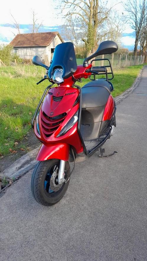 Piaggio zip SP 2023 Iget full option nette staat, Vélos & Vélomoteurs, Scooters | Piaggio, Comme neuf, Zip, Classe B (45 km/h)