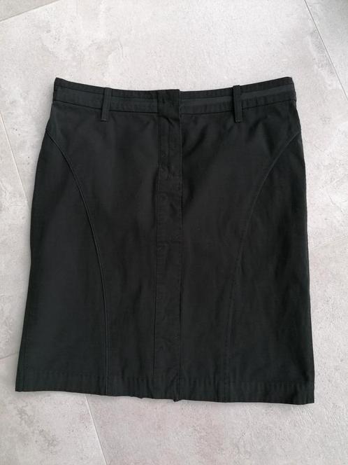 Zwarte rok van Marccain Sports, mt 40, Kleding | Dames, Rokken, Zo goed als nieuw, Maat 38/40 (M), Zwart, Knielengte, Ophalen of Verzenden