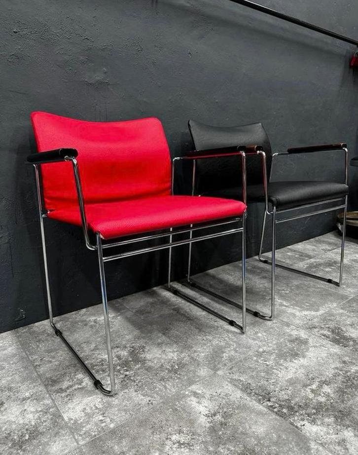 Jano stoelen – Italiaans design – Kazuhide Takahama, Antiek en Kunst, Kunst | Designobjecten, Ophalen