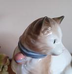 Lladro Nao, verzamelbeeldje: kat, geëmailleerd porselein, Ophalen of Verzenden, Zo goed als nieuw, Dier