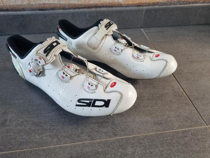 Sidi wire 2 carbon, Vélos & Vélomoteurs, Accessoires vélo | Vêtements de cyclisme, Utilisé, Chaussures, Enlèvement ou Envoi