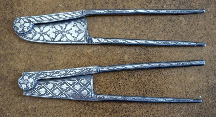 Paar Tribal Silver Betel Notenkrakers, Antiek en Kunst, Antiek | Woonaccessoires, Ophalen of Verzenden