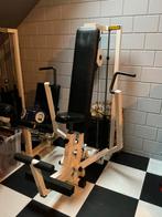 Technogym chest press isotonic, Sport en Fitness, Ophalen, Gebruikt, Buik, Fitnessbank