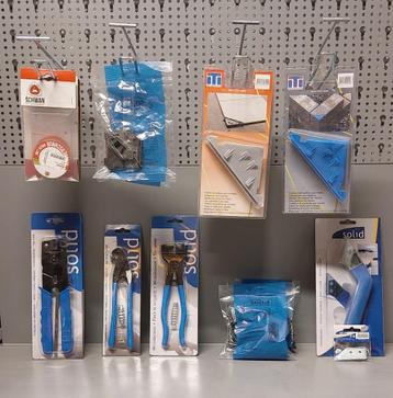 Accessoires carrelage beschikbaar voor biedingen