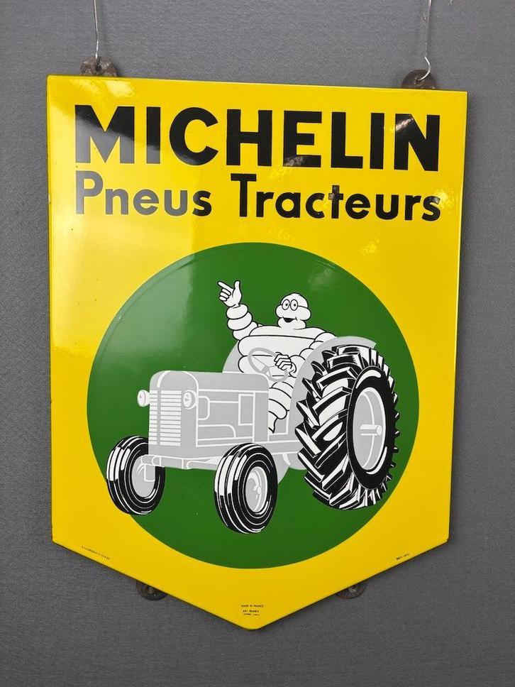 Michelin Bibendum op tractor mint 45x61 cm, Verzamelen, Merken en Reclamevoorwerpen, Zo goed als nieuw, Reclamebord, Ophalen of Verzenden