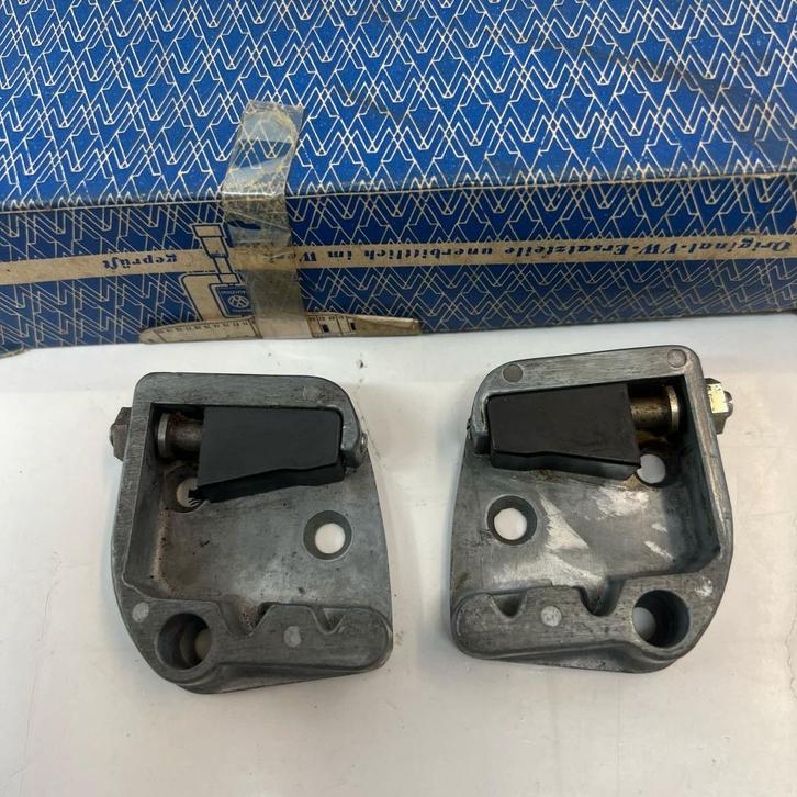 VW NOS 1966 Alleen sluitplatenset Kever 60-66, Auto diversen, Auto-accessoires, Gebruikt, Ophalen of Verzenden