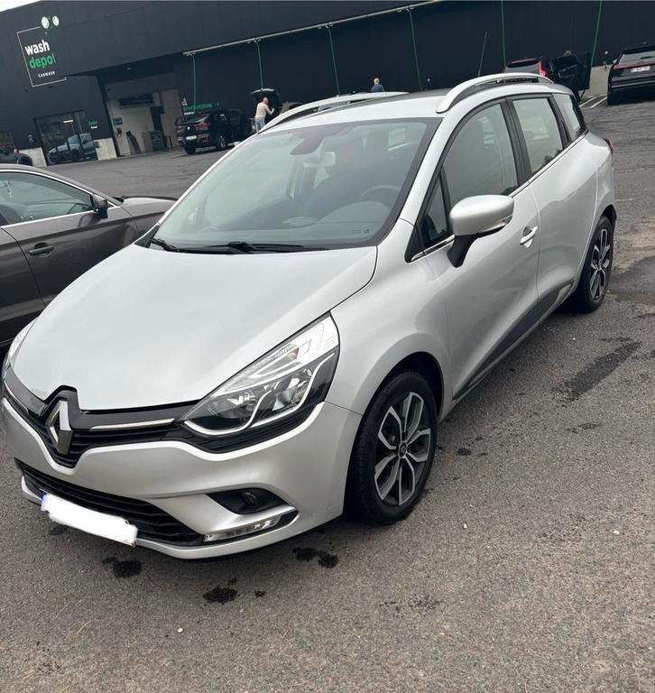 Renault Clio, Auto's, Renault, Particulier, Boordcomputer, Benzine, Euro 6, Break, 5 deurs, Handgeschakeld, Zilver of Grijs, Zwart