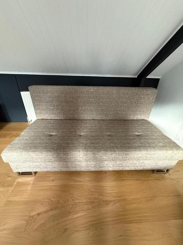 Canape lit beschikbaar voor biedingen