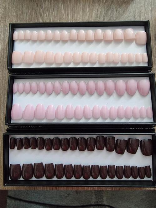 Roxy nails, Handtassen en Accessoires, Uiterlijk | Cosmetica en Make-up, Nieuw, Roze, Ophalen of Verzenden